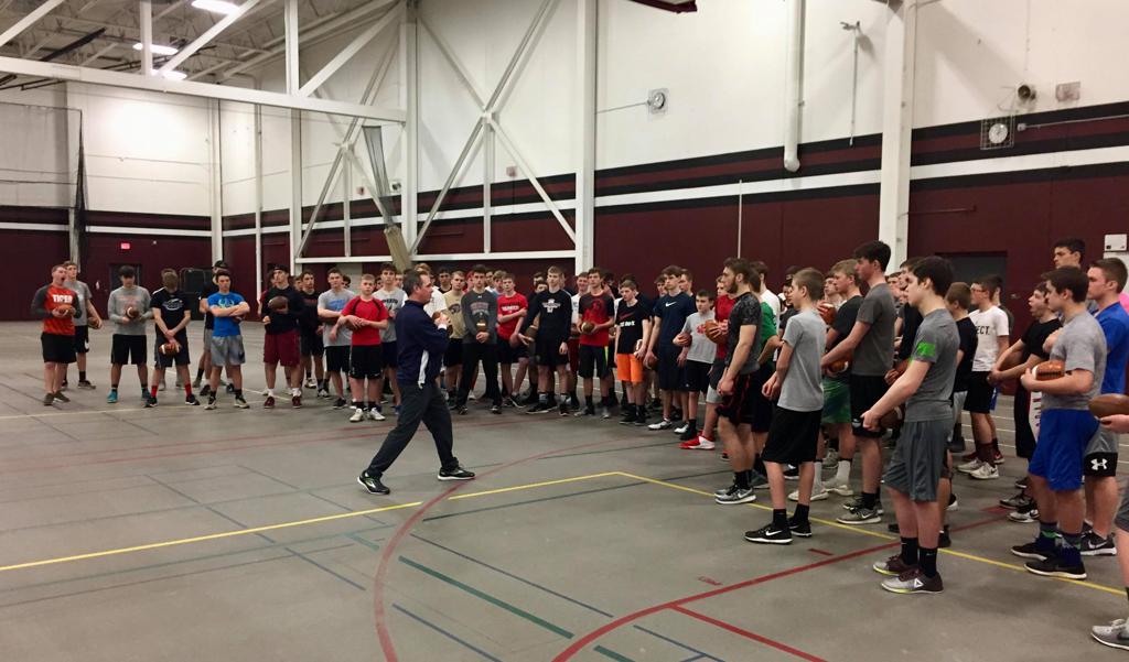 45663969_2267237360226700_1979221677044662272_n_large